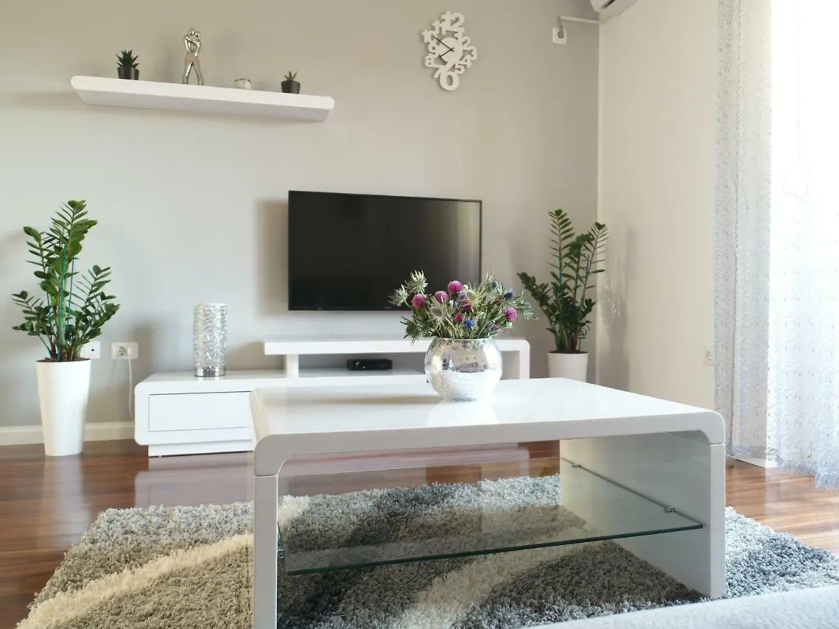 Ferienwohnung Cornial Pula